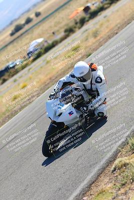 media/Oct-15-2023-TrackXperience (Sun) [[85198ff50b]]/Group 2/session 4 turn 3/